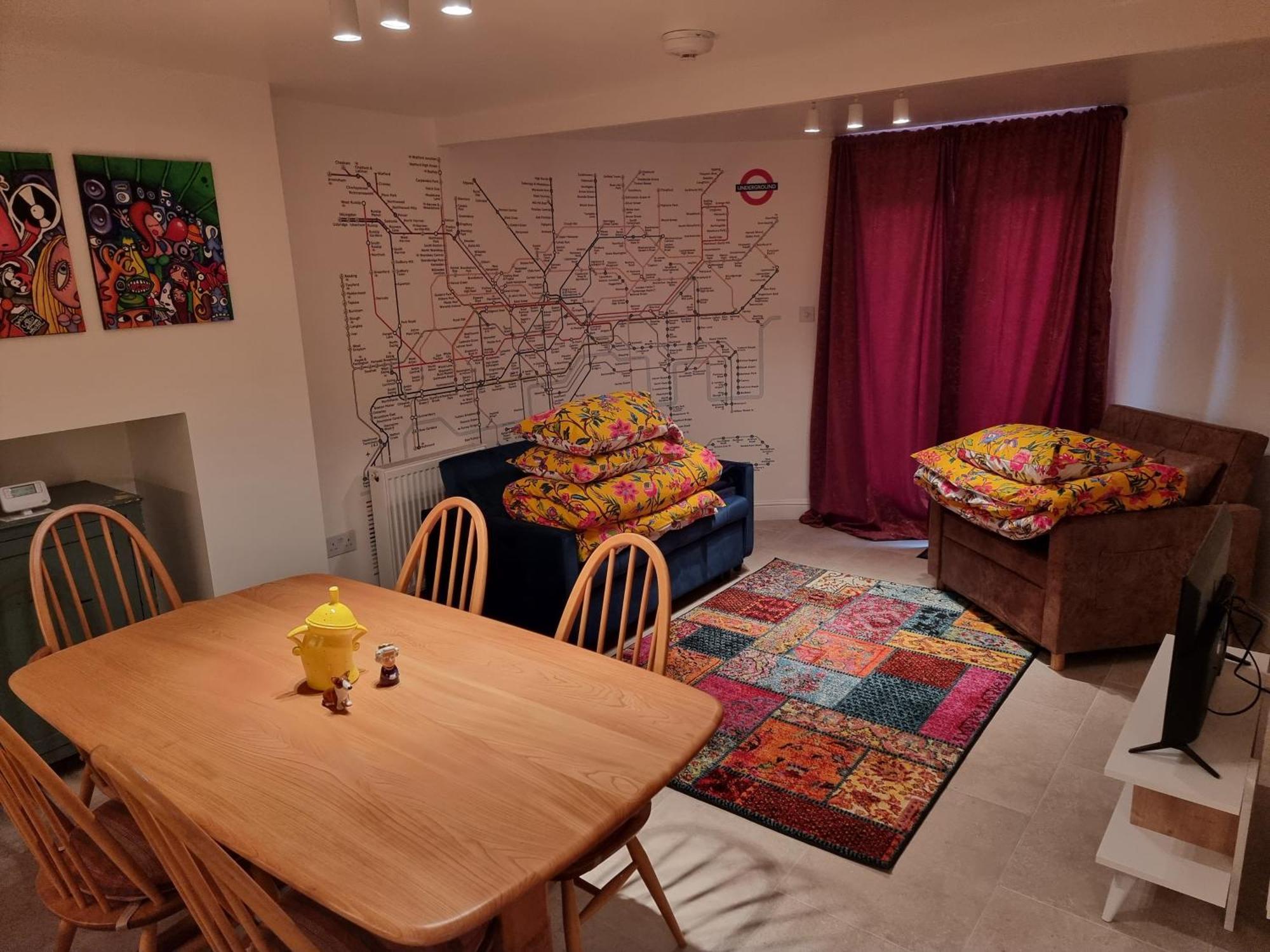 Entire Ground Floor Flat, Free Off-Street Parking And Large Garden Daire Londra Dış mekan fotoğraf
